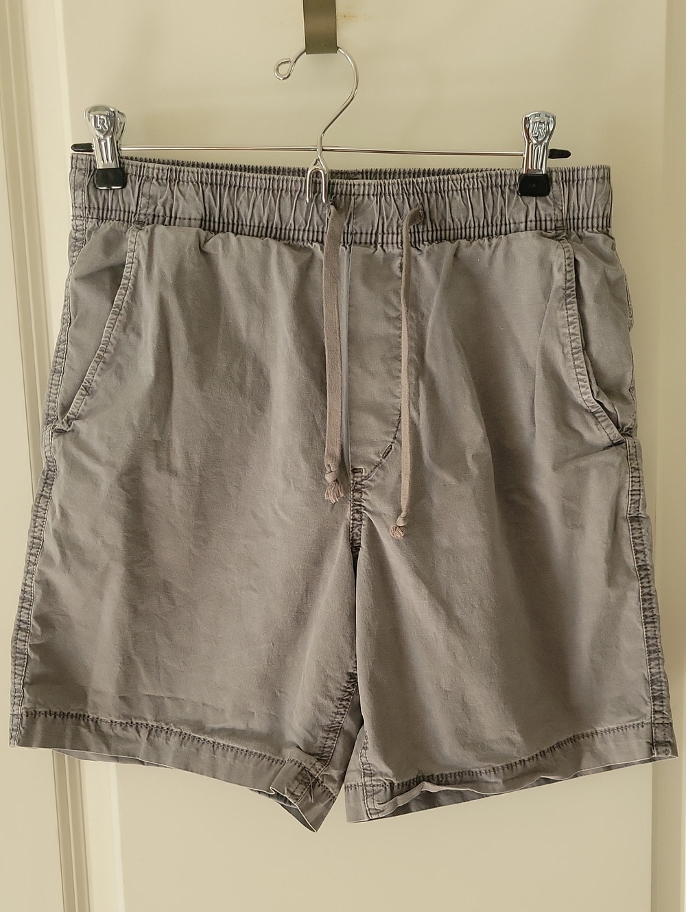 American Eagle Outfitters Gray Drawstring Hybrid Shorts Size XS